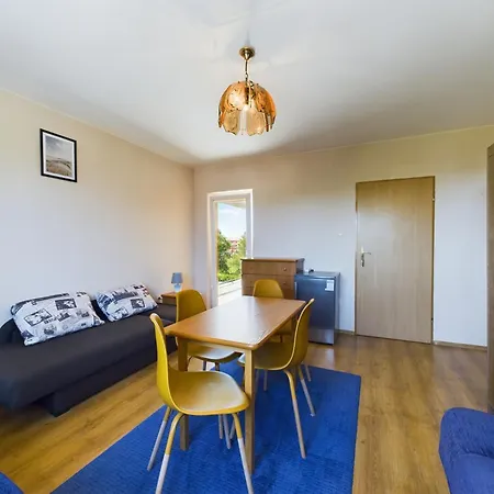 Hania ゲストハウス レバル