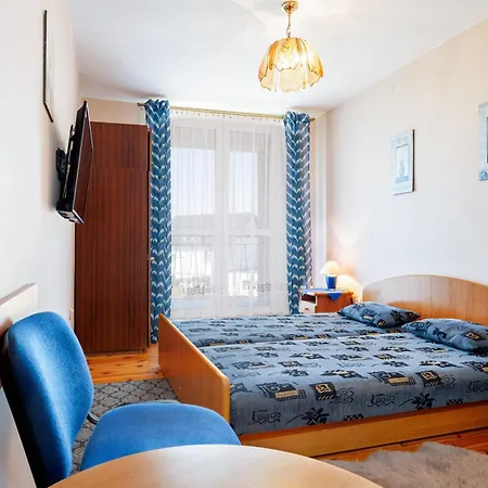 Hania ゲストハウス レバル